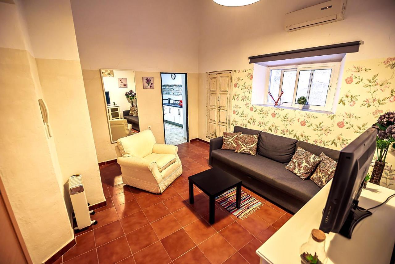 Milagros Central Apartments إل بويرتو دي سانتا ماريا المظهر الخارجي الصورة